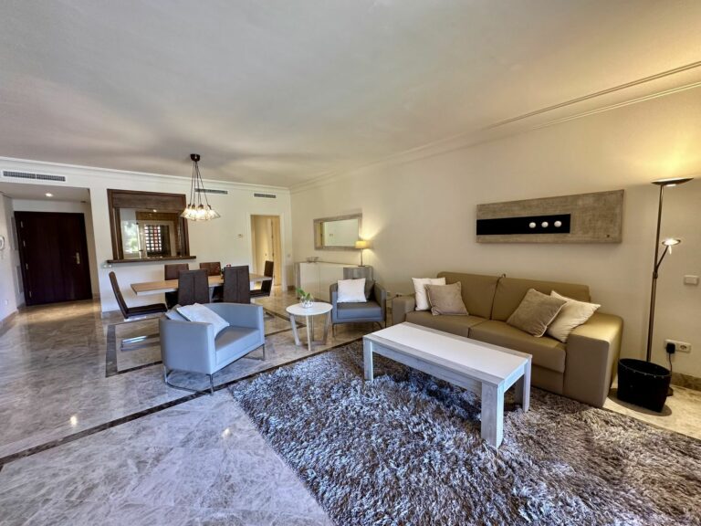 f57d6f5e9704b4831ffedaae29f1db38 - 3