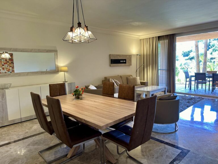 f57d6f5e9704b4831ffedaae29f1db38 - 4