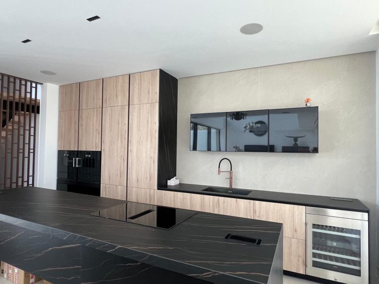 f69aecb1fb74f542a98fa749212e7810 - 12