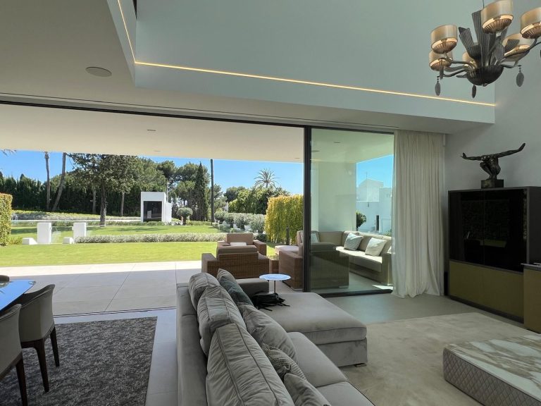 f69aecb1fb74f542a98fa749212e7810 - 6