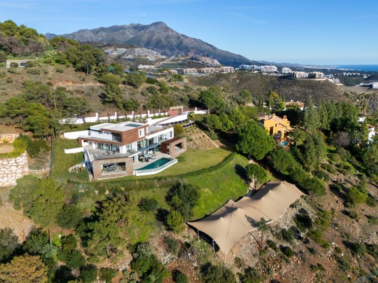 f7493259e776ece332cfeeaf5a27ceaa - 1