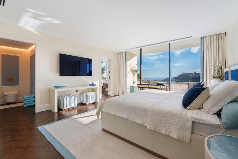 f7493259e776ece332cfeeaf5a27ceaa - 12