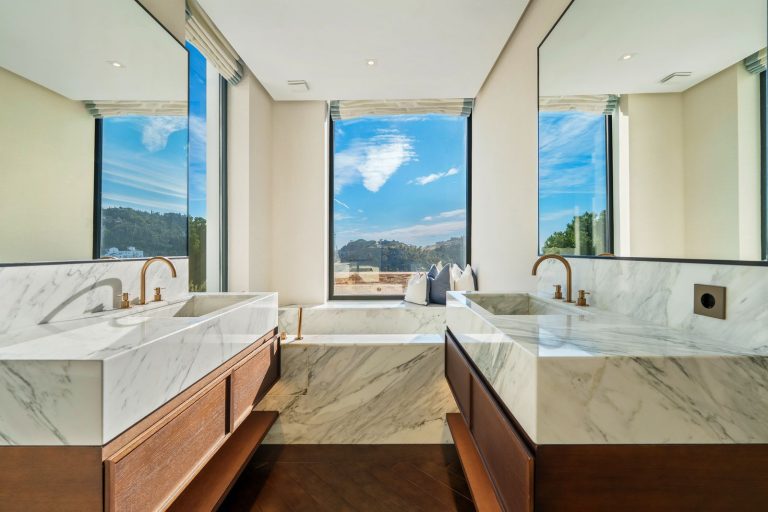 f7493259e776ece332cfeeaf5a27ceaa - 13