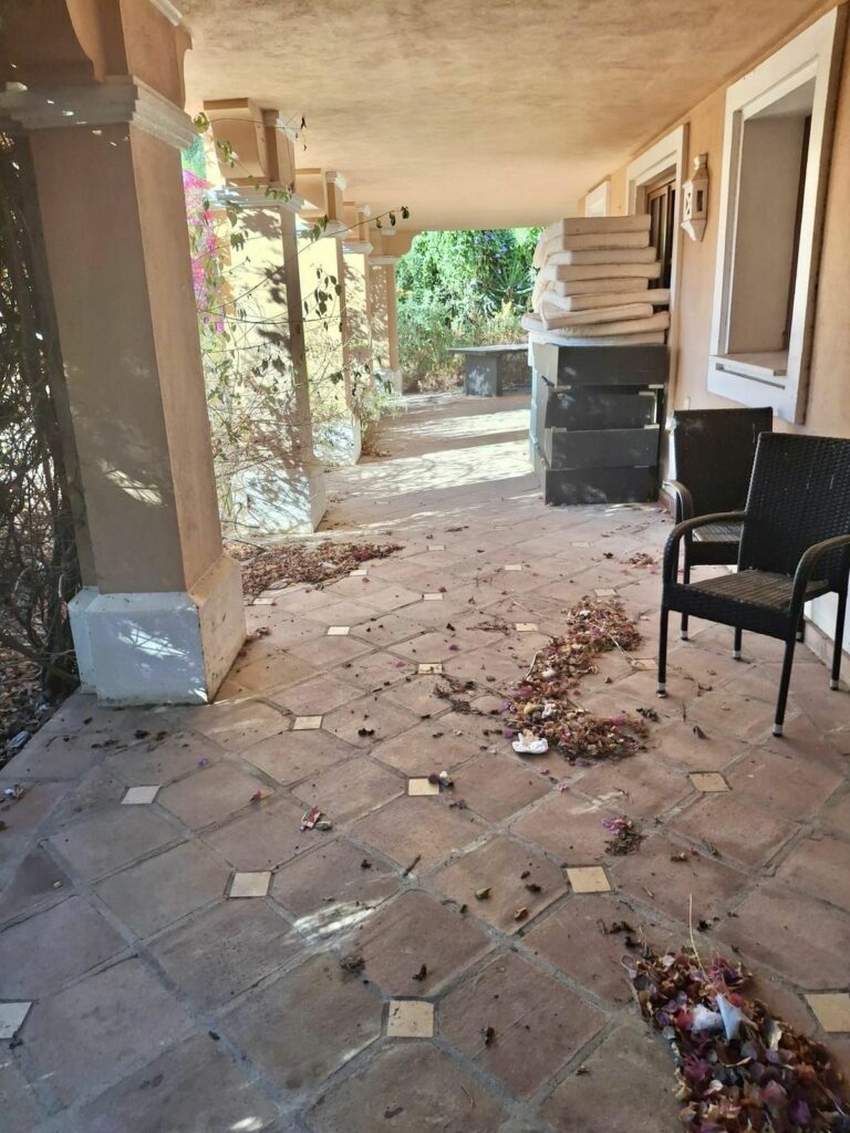 f778be597bc4549a450c7ba1c18e22d5 - 9