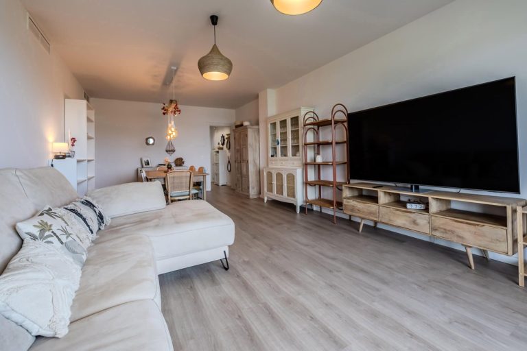 f8baba95b34704c49b065e8ad9ef16a9 - 10