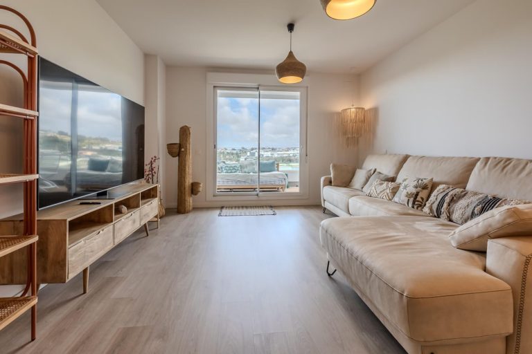 f8baba95b34704c49b065e8ad9ef16a9 - 7