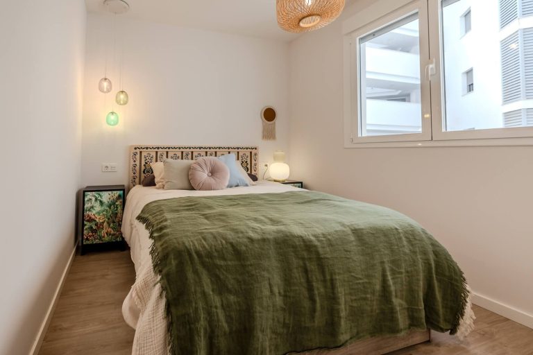 f8baba95b34704c49b065e8ad9ef16a9 - 9