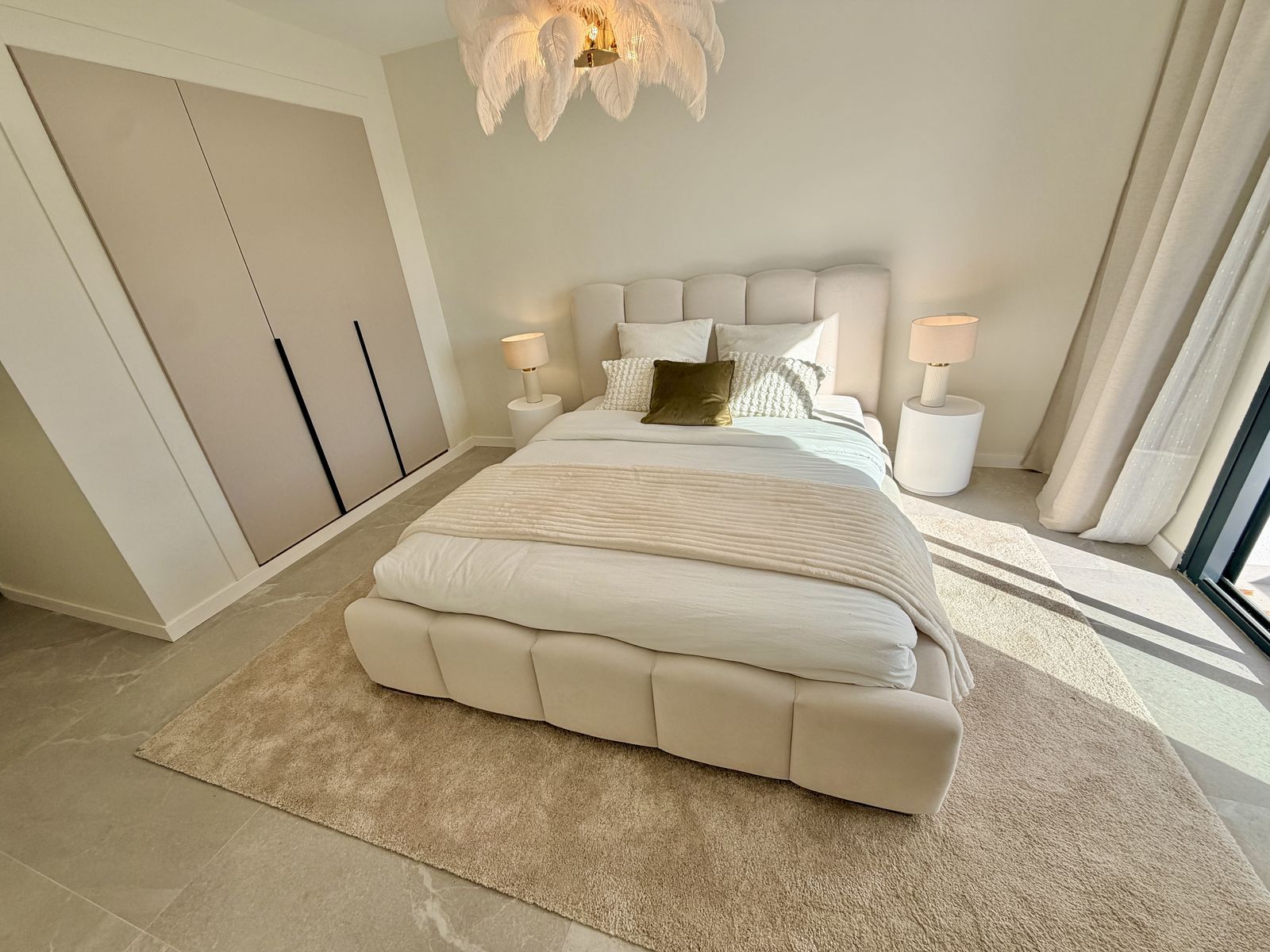 f919c2e01b195ff2c620658d66548837 - 14