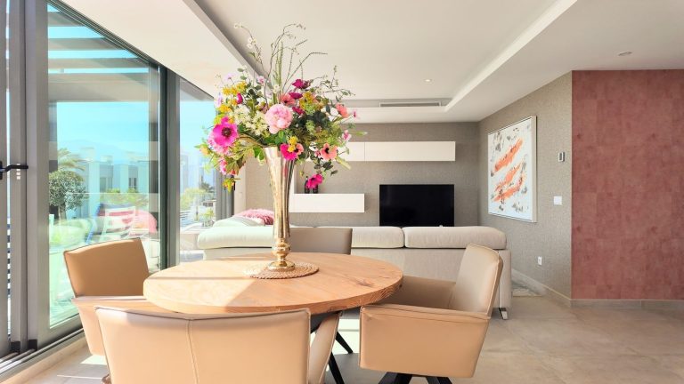 fb21c4ef38980ee6ae9e02bace8346dd - 1