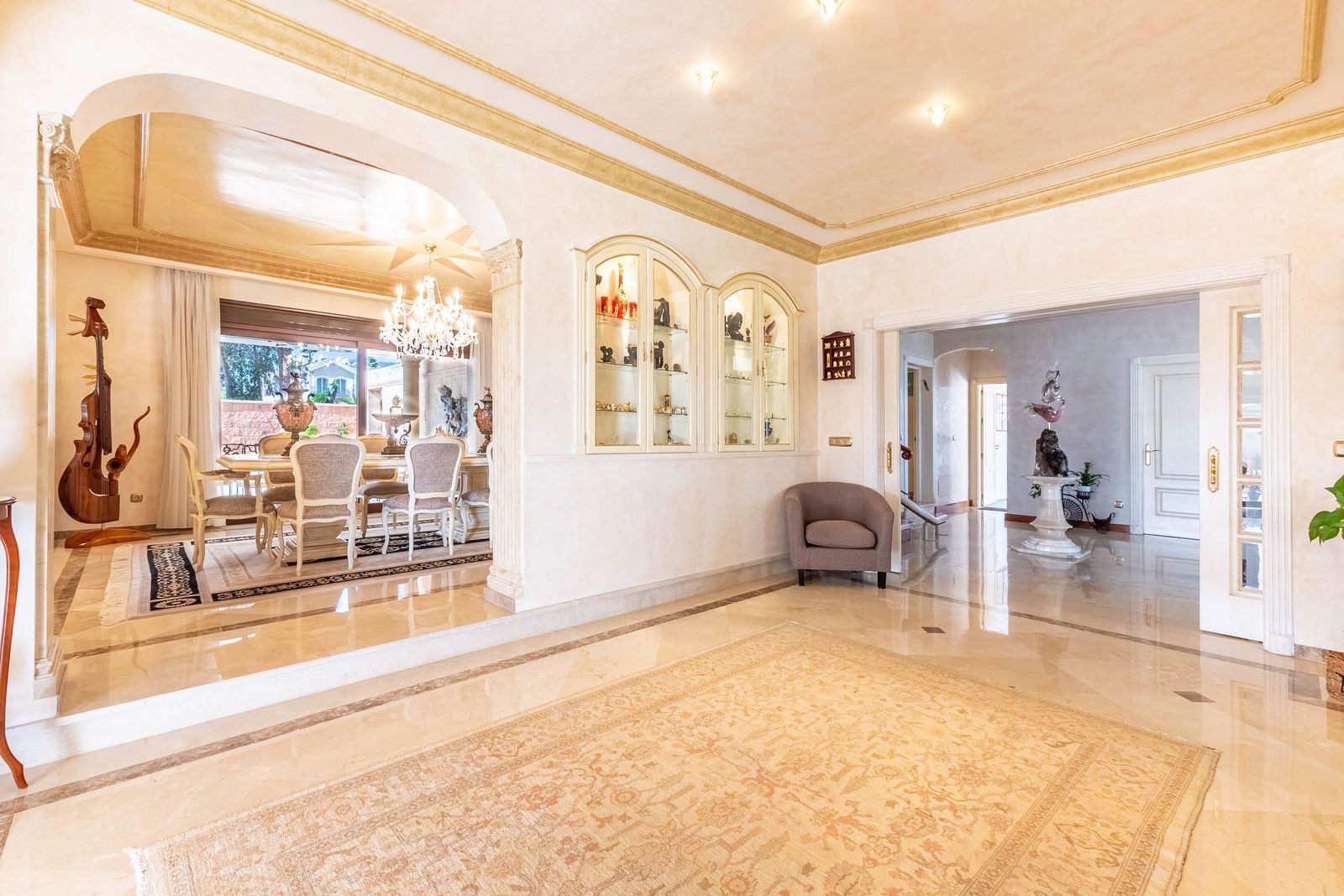 fc2d12409d2cf4e0acbf41c984866035 - 14