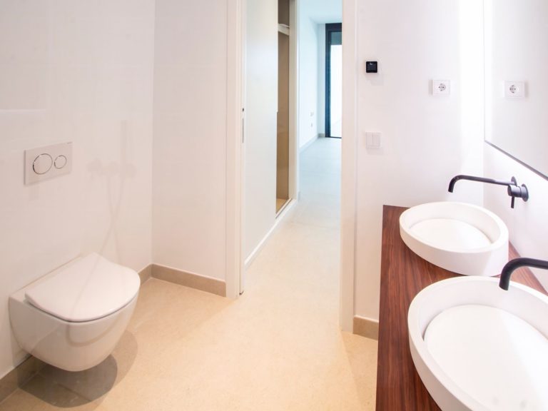 fc7563411adc7d7b1ee4e71313b256a9 - 10