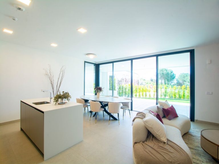 fc7563411adc7d7b1ee4e71313b256a9 - 6