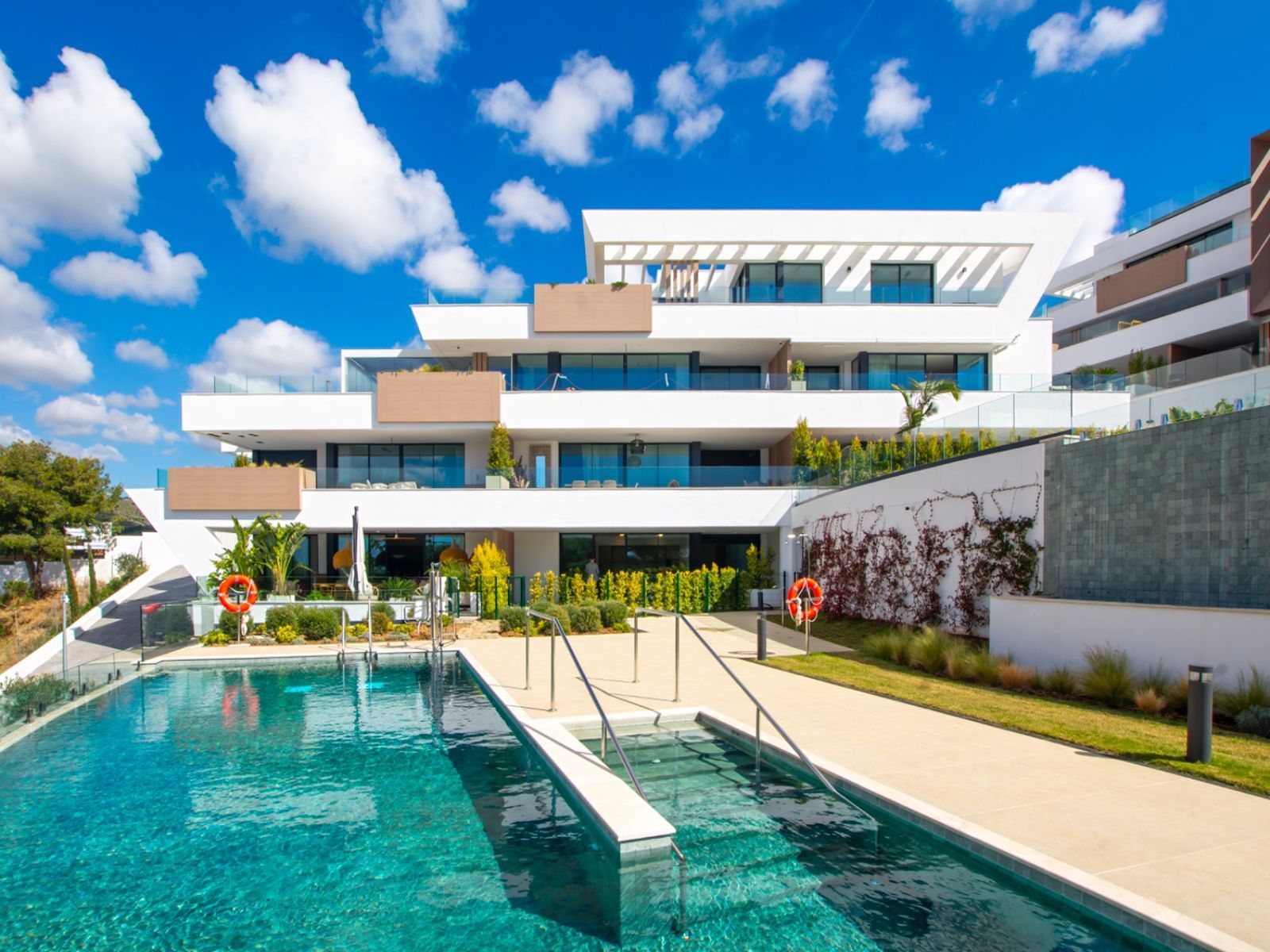 fc7563411adc7d7b1ee4e71313b256a9 - 7