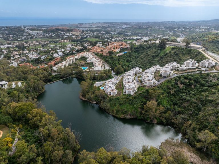 fcd4daad4985d73055824d9f3a99034b - 4