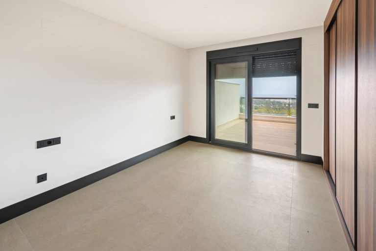 fcd4daad4985d73055824d9f3a99034b - 8