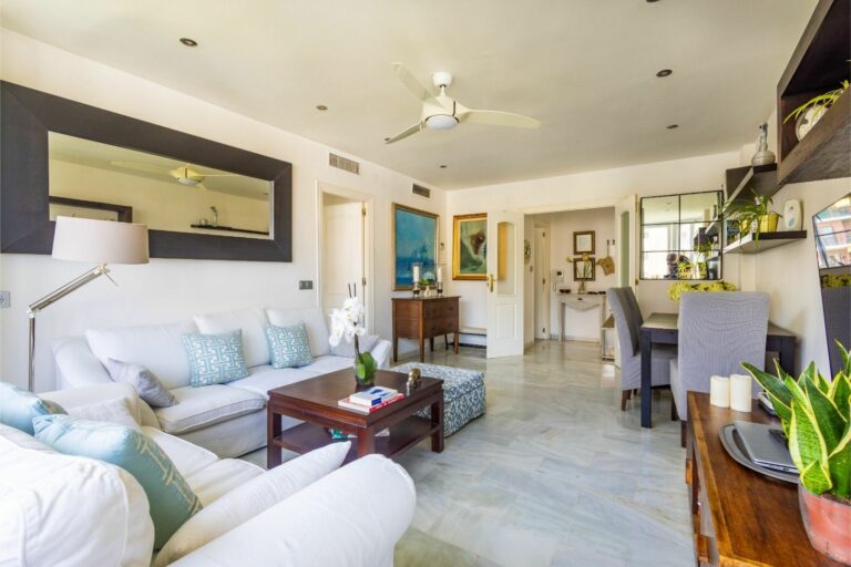 fd18129bdb202b4f963f22d5ad8ef1d1 - 10