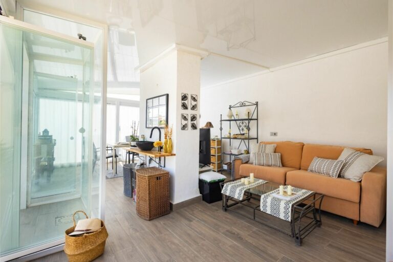 fd18129bdb202b4f963f22d5ad8ef1d1 - 15