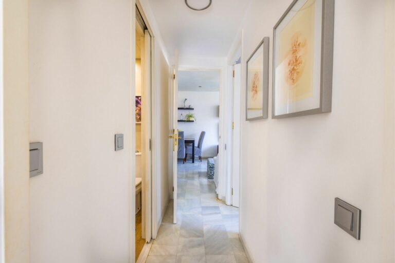 fd18129bdb202b4f963f22d5ad8ef1d1 - 8