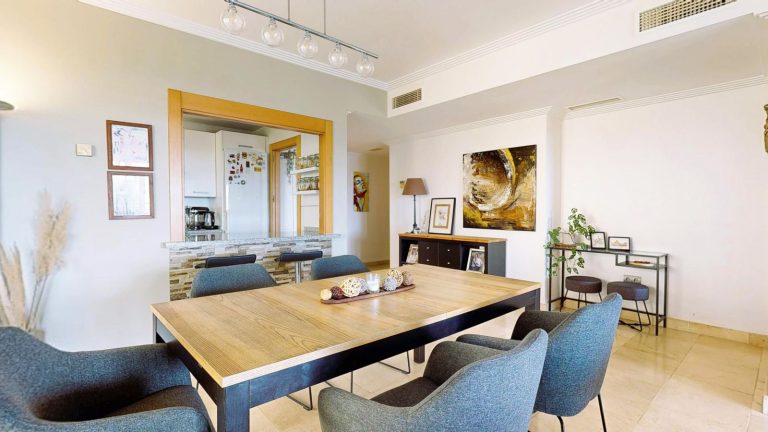 ff1509afa4978fc7030cf22d13fd8072 - 10