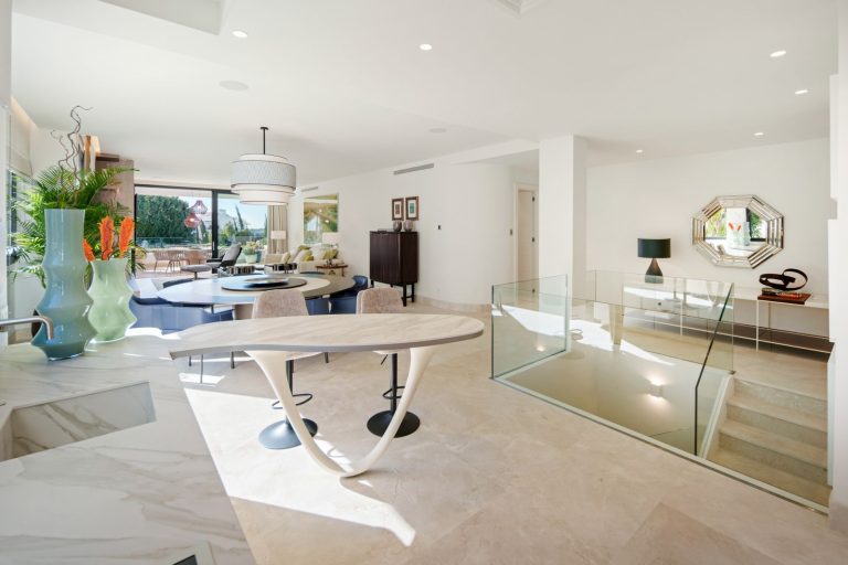 003deec928f8ef32d56436f9ea9123c7 - 15