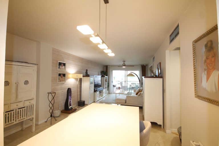 0063a445f6aa3511f4003bffa7a7f8e5 - 10