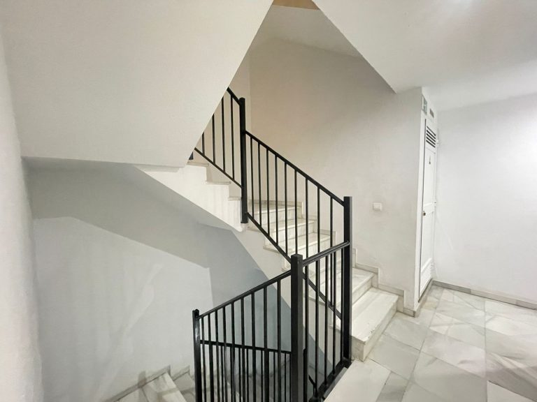 00c5a69f933e4ebb4b9b17d09eee6853 - 11