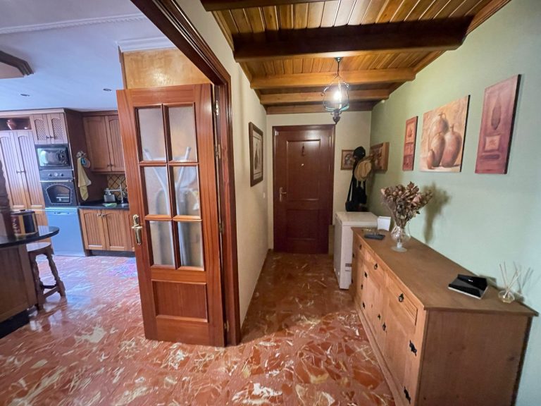 00c5a69f933e4ebb4b9b17d09eee6853 - 13