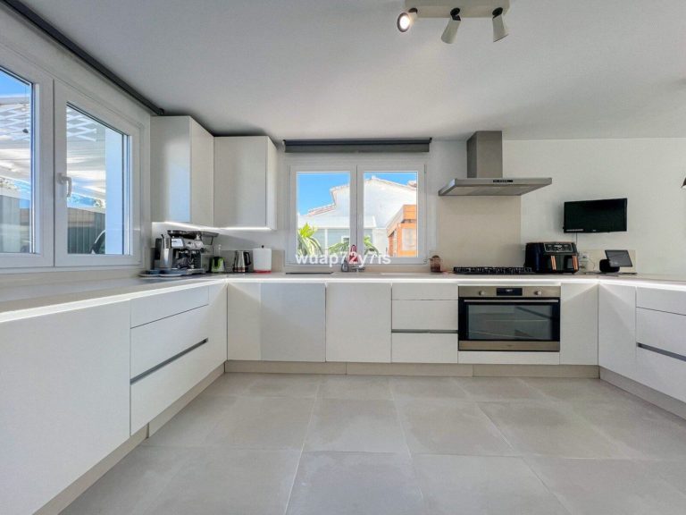 011ac8c3b0a3a7233134a618ecb4ab4c - 11