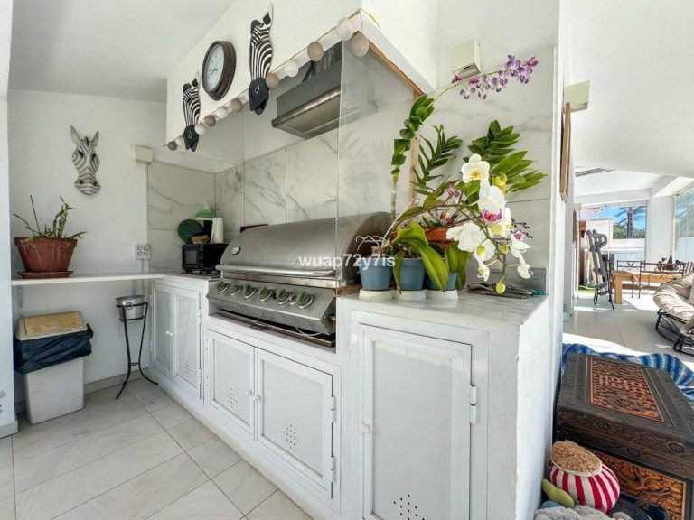 011ac8c3b0a3a7233134a618ecb4ab4c - 14