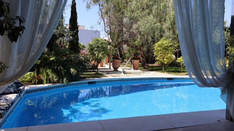 033fd3b97bbc0840ce22e187899651a0 - 9