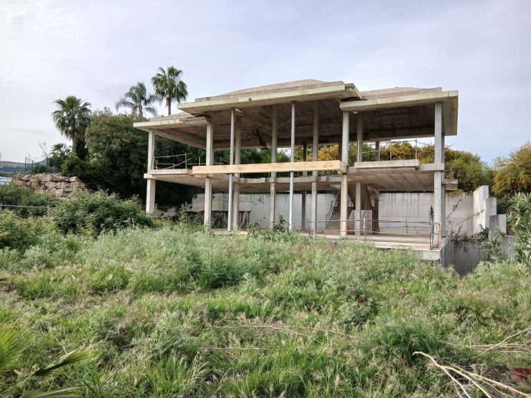 04ddecc0de39bec1d561e2a9d52d5ada - 1