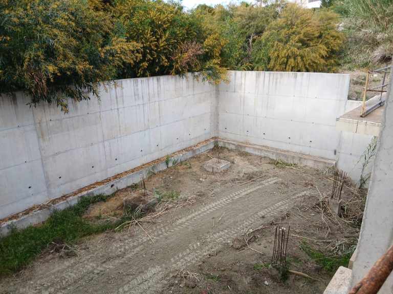 04ddecc0de39bec1d561e2a9d52d5ada - 15