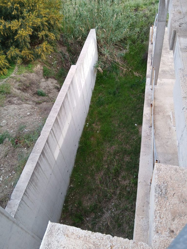 04ddecc0de39bec1d561e2a9d52d5ada - 8