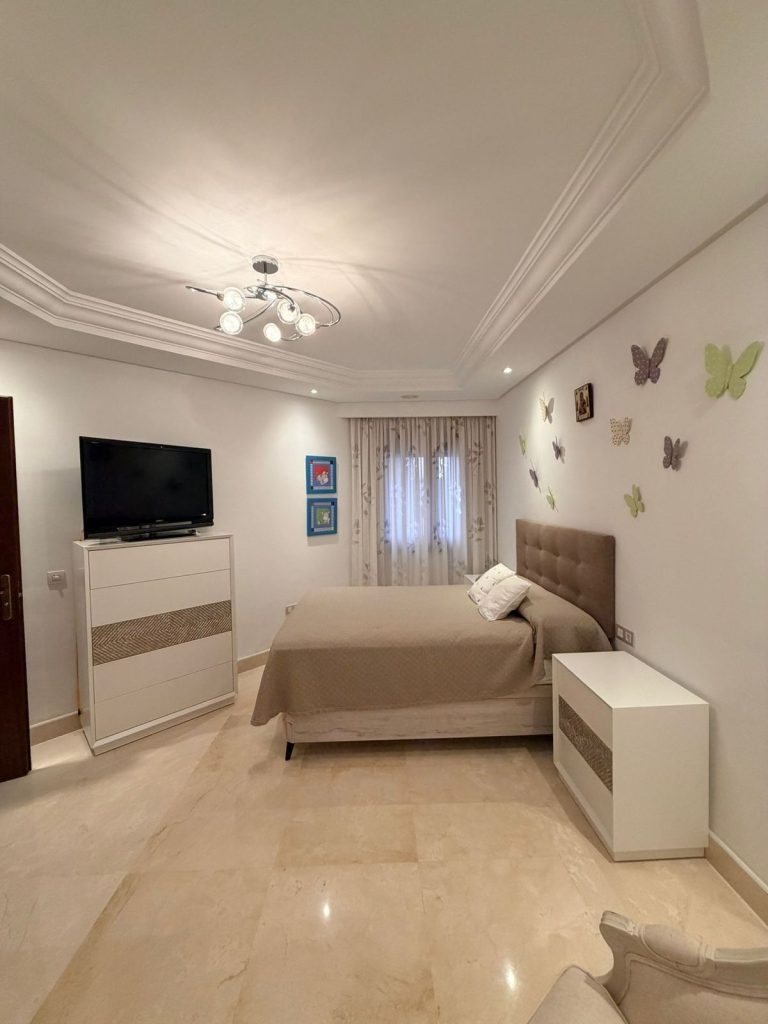 056298555b13787a1e1817ad89ddfdd4 - 16