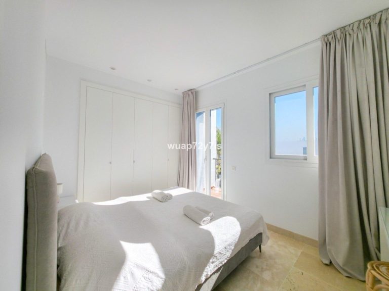 05ef814b496c28aef34541dd8750ca22 - 12