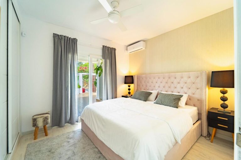 06f755626aaf9355876ffc5358b17d9f - 12