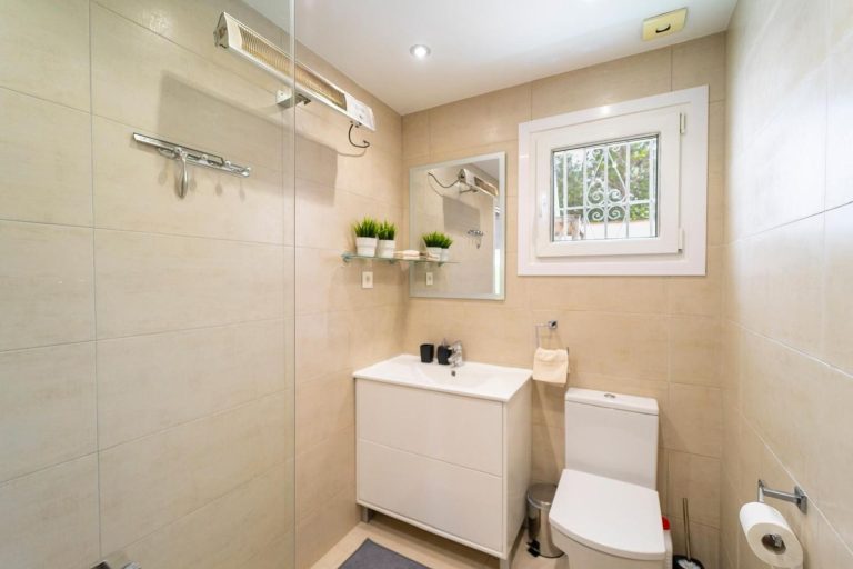 06f755626aaf9355876ffc5358b17d9f - 14