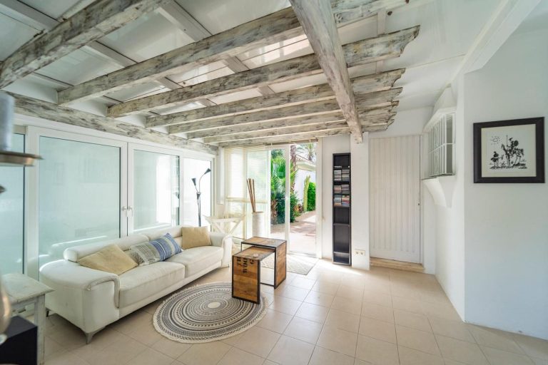 06f755626aaf9355876ffc5358b17d9f - 15