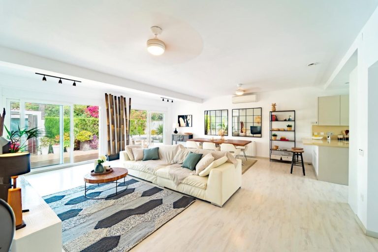 06f755626aaf9355876ffc5358b17d9f - 2