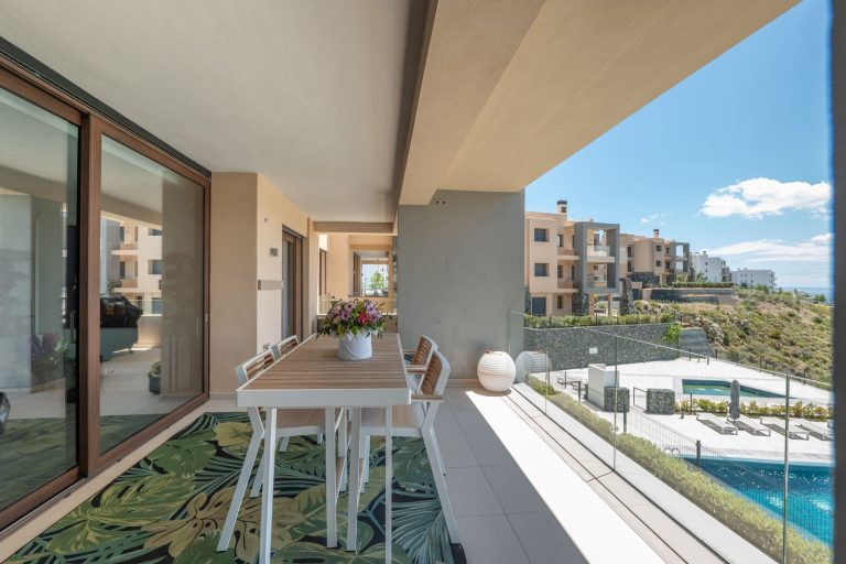 0731565ca28820065a3c70696523863a - 4