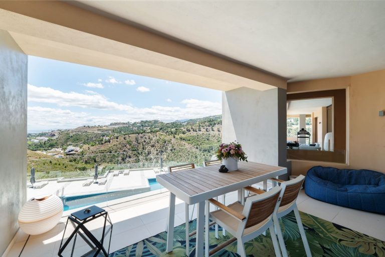 0731565ca28820065a3c70696523863a - 5