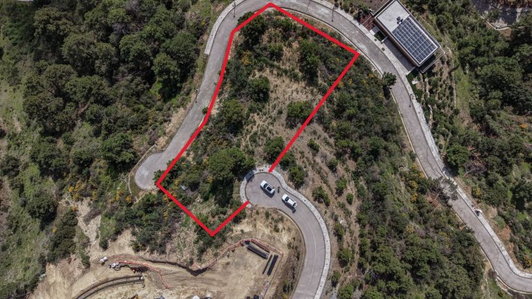 08d24f24acb7ff09f641c8bcebe30c83 - 1