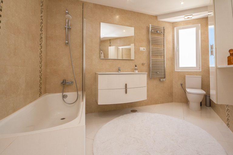 08f3047c3c68bfe3239d59ef9cd47d42 - 15