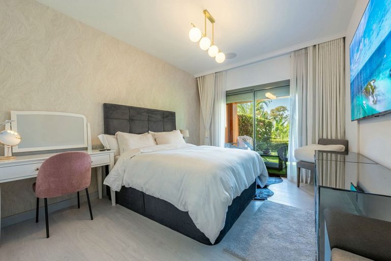 08f46b7ec223d4a97174a222d9ff1a60 - 7