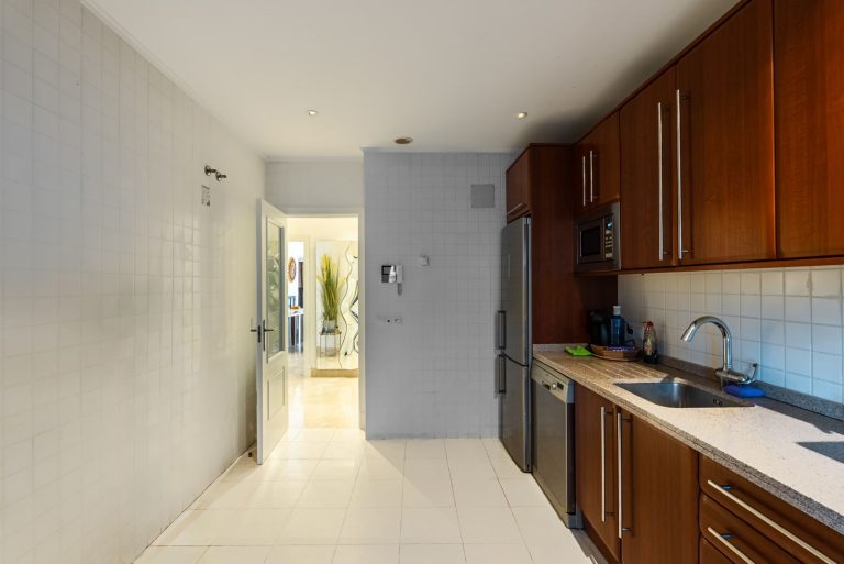 09013294c280c6c0f107f18aeefdac71 - 9