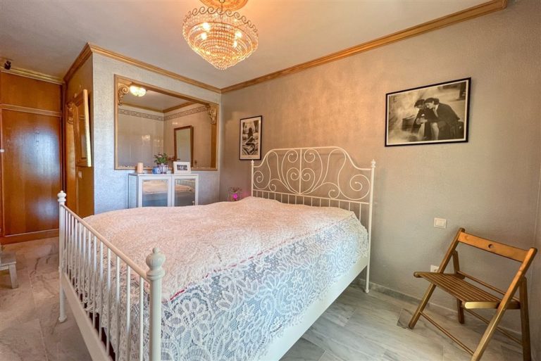 09a82715cb8072c891d7e168a7f1a47b - 13