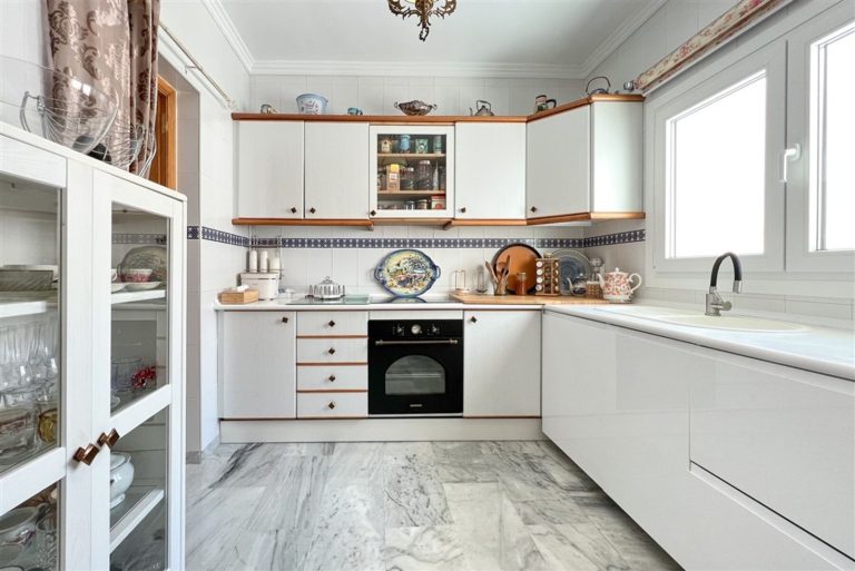 09a82715cb8072c891d7e168a7f1a47b - 8