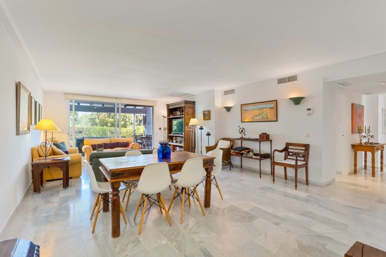 09aaf61f58be98141412b93c91b8fe70 - 2