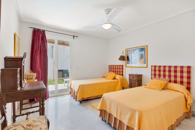 09aaf61f58be98141412b93c91b8fe70 - 8