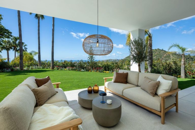 0a76e865a7ac69d34c861ceeb35b95f7 - 13